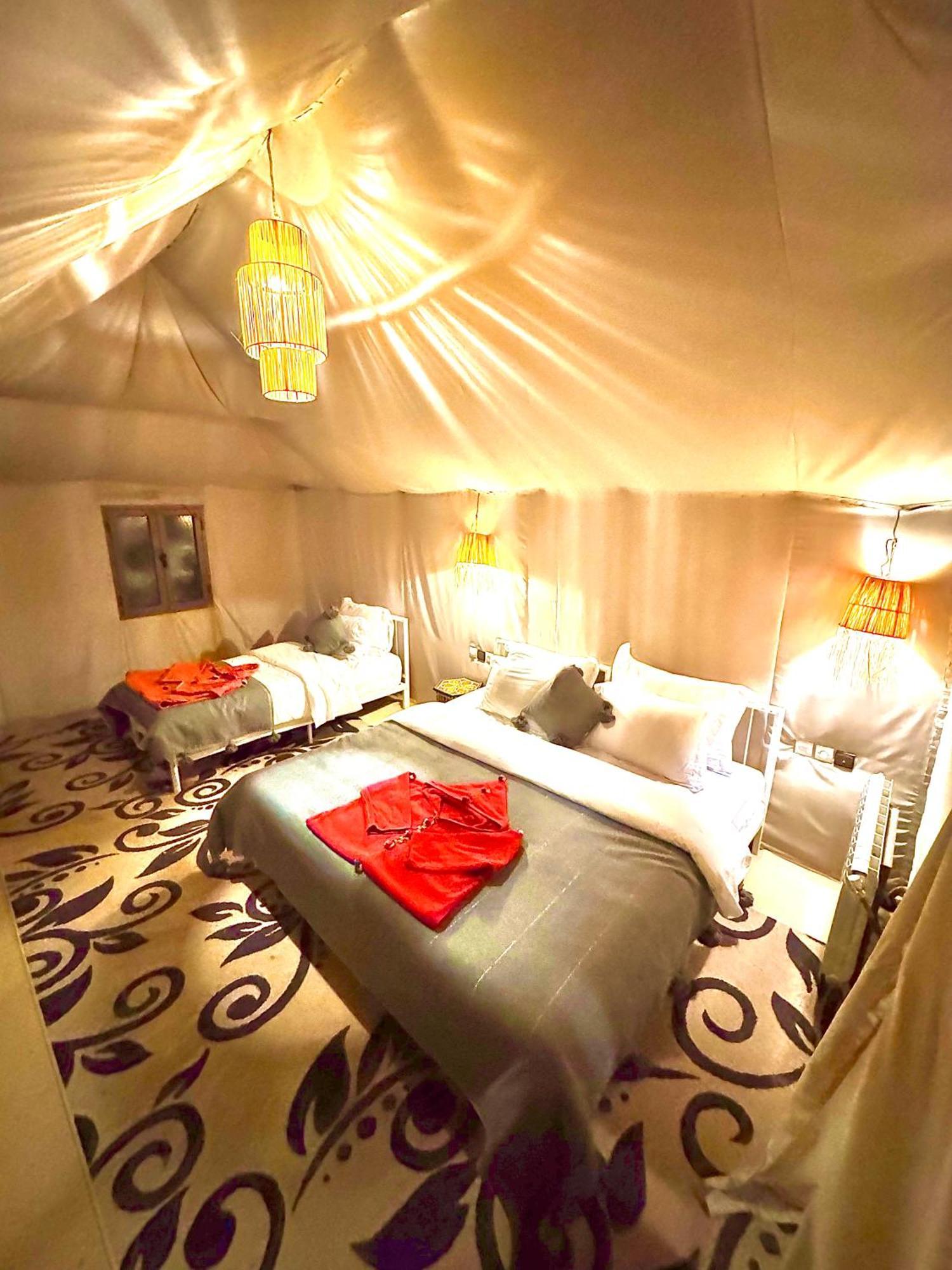 梅尔祖卡Sahara Vibes Luxury Camp别墅 外观 照片